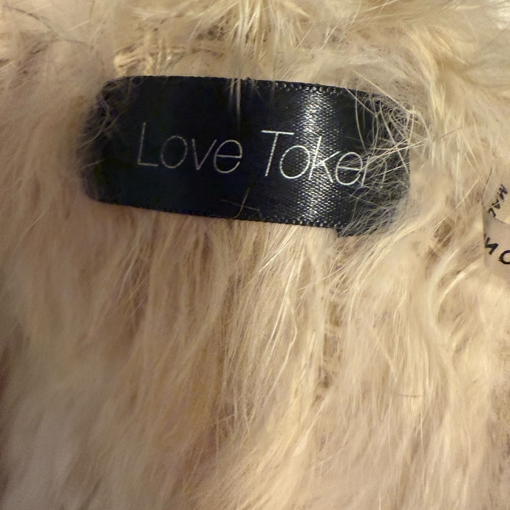 Love Token Cream Rabbit Fur Vest Large - Picture 9 of 10